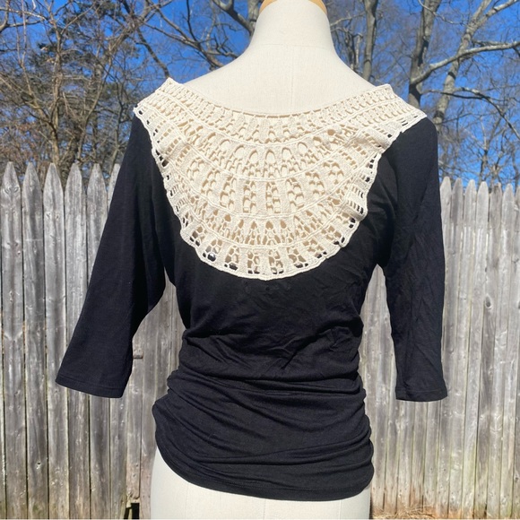 Lace embellished top - Picture 2 of 3